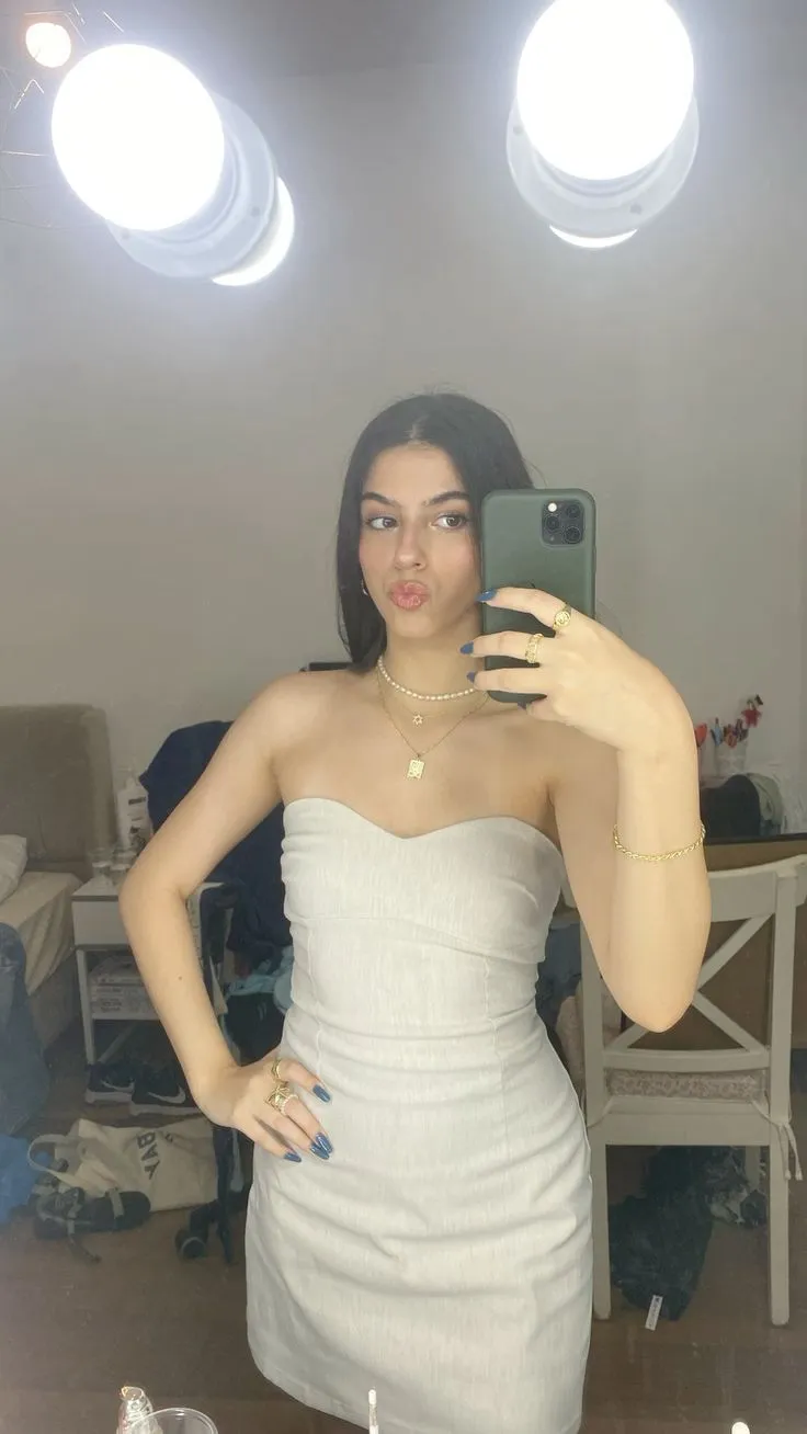 Pretty Sheath Sweetheart White Sequin Formal Homecoming Dresses Short 21st Birthday Outfits Graduation Dress Mini Cocktail Dresses HZ1121