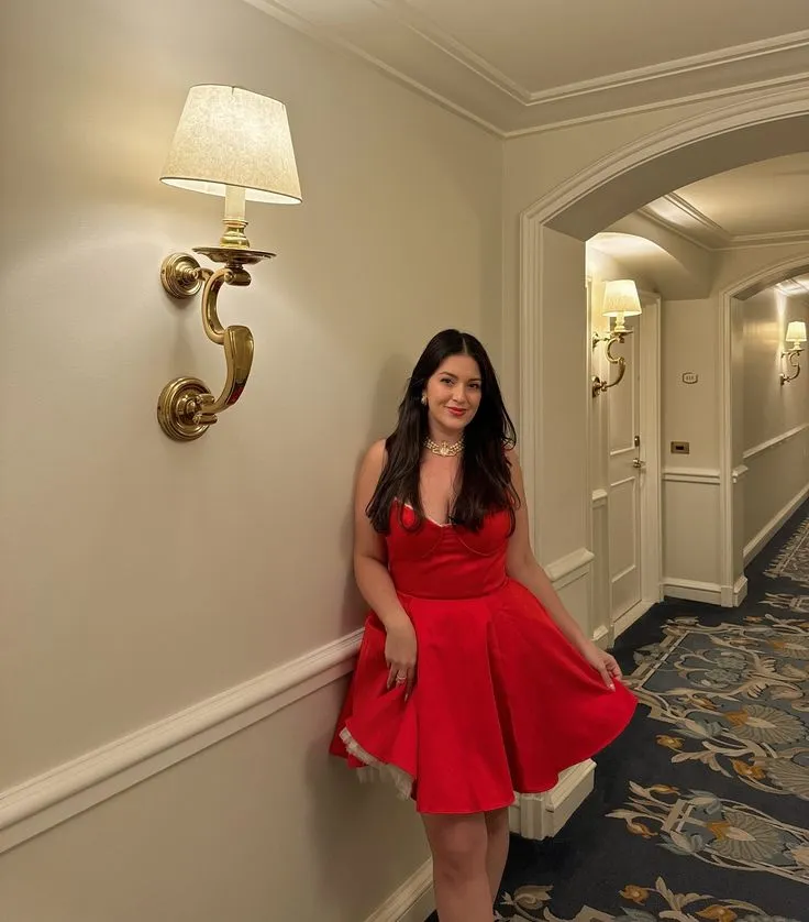 Pretty Ball Gown Spaghetti Straps Satin Red Formal Homecoming Dresses 18th Birthday Outfits Graduation Dress Short Mini Hoco Dresses HZ1121