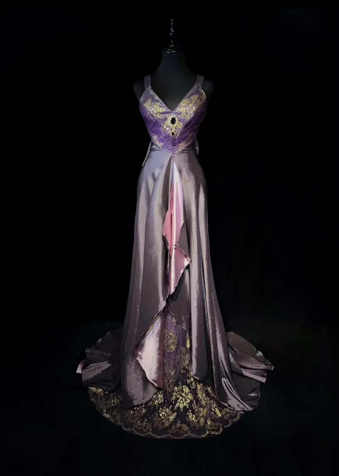 Vintage A Line V Neck Grape Sleeveless Satin Long Prom Dresses Party Dress 18th Birthday Outfits Graduation Dresses HZ1121