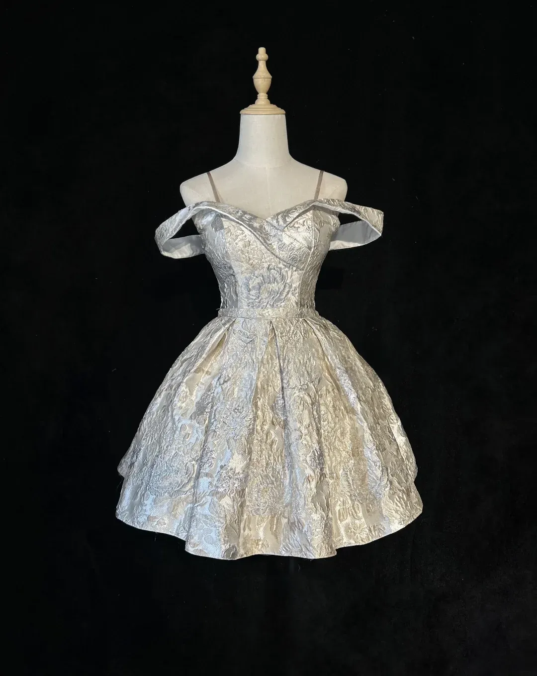 Cute Ball Gown Spaghetti Straps Silver Gray Mini Short Formal Homecoming Dresses Party Short Prom Dress Hoco Dresses HZ1121