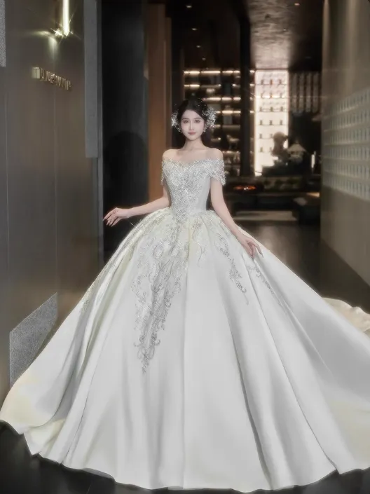 Modest White Wedding Dresses Tulle Sparkly Ball Gown Elegant Bridal Dress Beaded Short Sleeve Bridal Gowns HZ1121