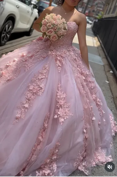 Modest Ball Gown Sweetheart Neck Blush Pink Tulle Applique Long Quinceanera Dress Formal Gowns Vestido De 15 Anos Sweet 16 Dress HZ1121
