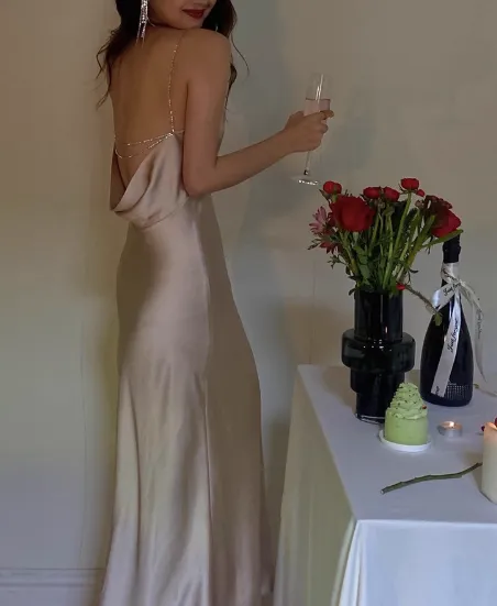 Elegant Sheath Spaghetti Strap Long Evening Gowns Satin Open Back Special Formal Dresses Prom Dresses HZ1121