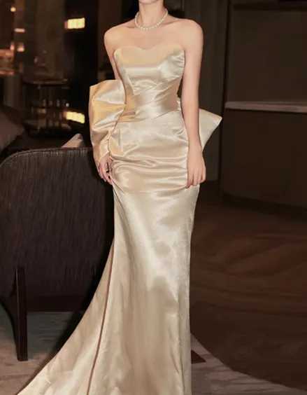Elegant Sheath Sweetheart Neck Evening Gown SatinChampagne Bow Graduation Dress Prom Dresses HZ1121