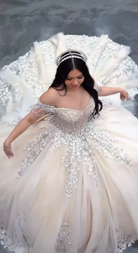 Fairy Off-the-Shoulder Ball Gown Tiered Gauze Appliqu??| Long Quinceanera Dress Formal Gowns Sweet 16 Dress HZ1121