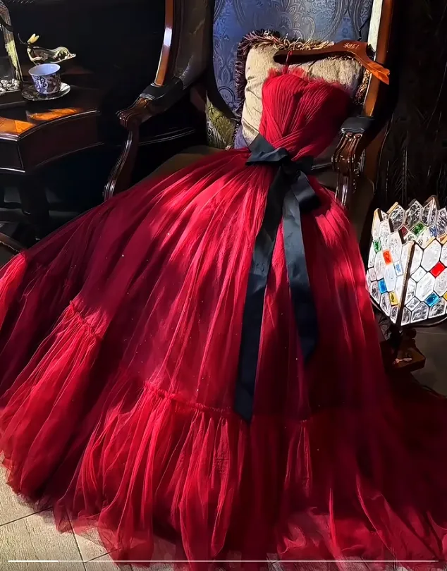 Elegant Strapless A-Line Tulle Long Formal Evening Dress Burgundy Sweet 16 Dress HZ1121