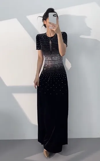 Elegant Black Jewel Sheath Mother of the Bride Dress Satin Beaded Formal Evening Gown HZ1121