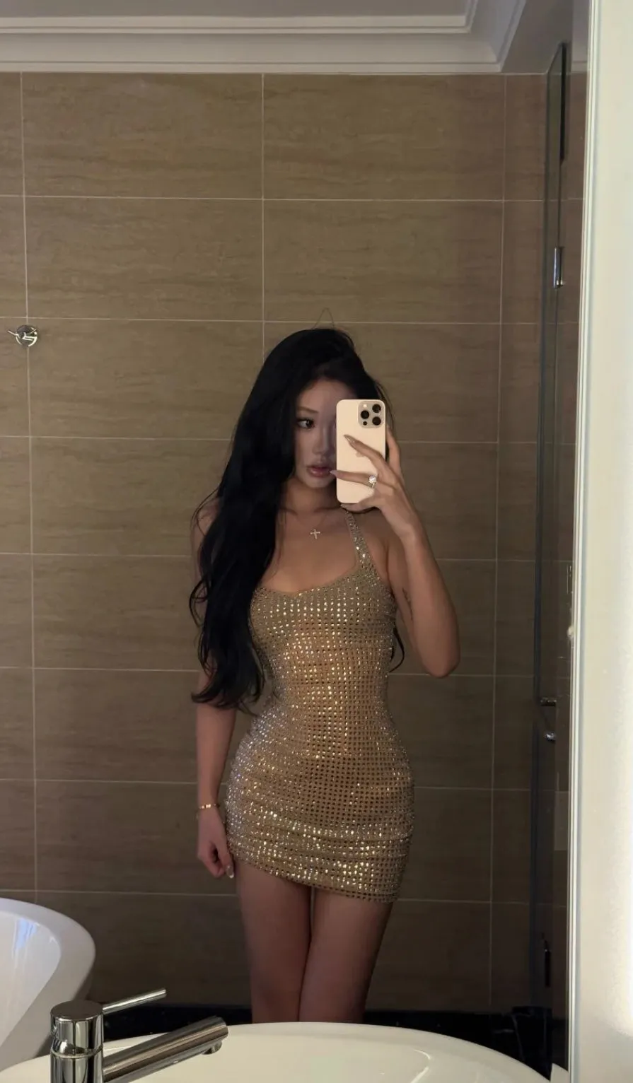 Sexy Bodycon Champagne Short Prom Dresses Halter Neck Birthday Dresses Sleeveless Homecoming Dresses HZ1121