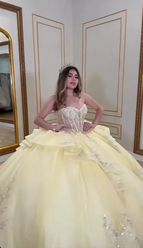 Gorgeous Sweetheart Neck Ball Gown Tulle Applique Long Prom Dresses Yellow Quinceanera Dresses Sleeveless Sweet 16 Dresses HZ1121