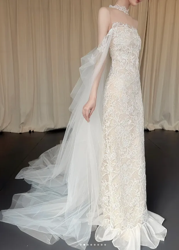 Elegant Strapless Sheath Wedding Dresses Lace Applique White Bridal Dresses HZ1121