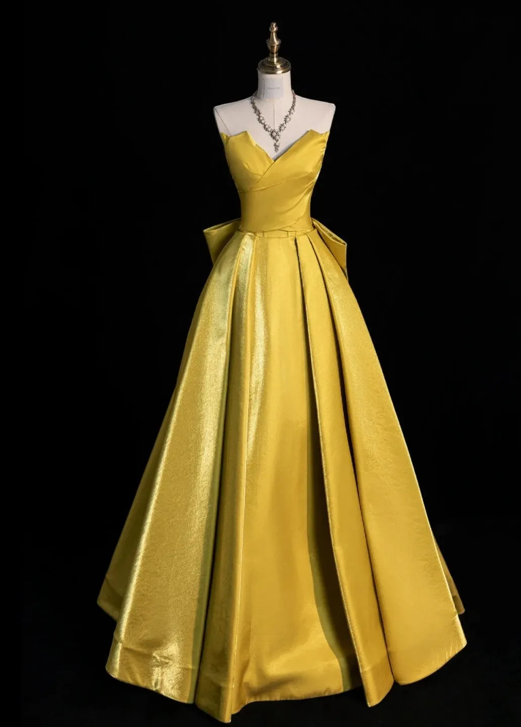 Chic Strapless A-Line Long Prom Dresses Satin Yellow Evening Dresses HZ1121