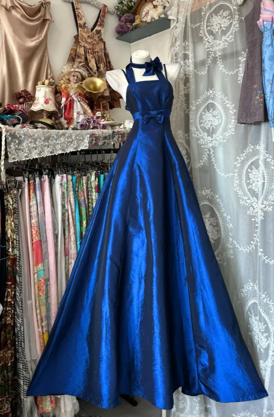 Chic Halter A-Line Long Prom Dresses Satin Blue Evening Dresses HZ1121