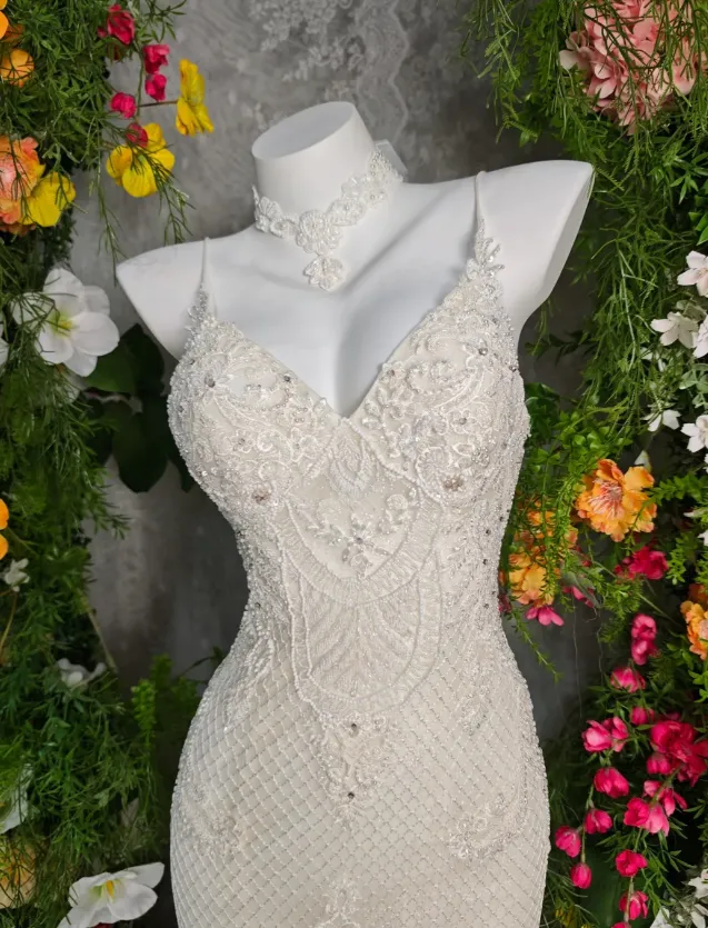 Vintage V-neck Mermaid Long Wedding Dresses Lace Applique White Bridal Dresses Sleeveless Bridal Gowns HZ1121 - Image 2