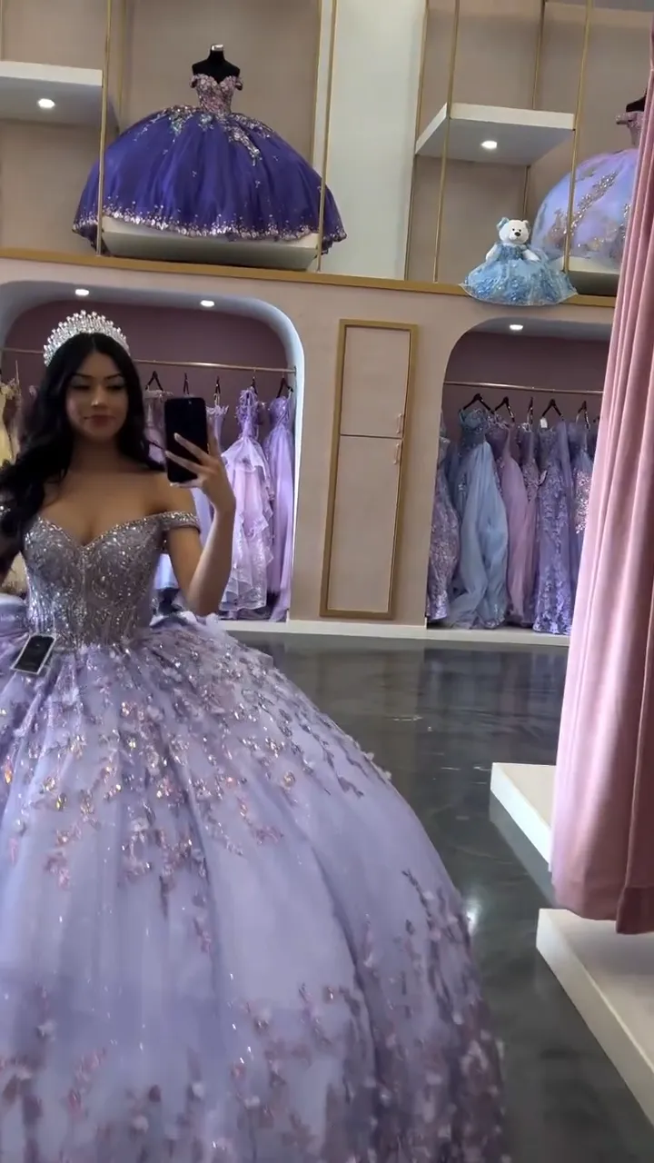 Gorgeous Off-the-shoulder Ball Gown Lavender Long Prom Dresses Tulle Applique Lavender Quinceanera Dresses Sweet 16 Dress HZ1121 - Image 2