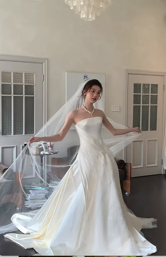 Modest Strapless A-line Long Wedding Dresses Sleeveless Satin Bridal Dresses White Bridal Gowns HZ1121