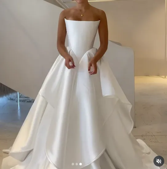 Pretty Wedding Dress Ball Gown Strapless White Satin Long Wedding Dresses Bridal Gowns HZ1121 - Image 3